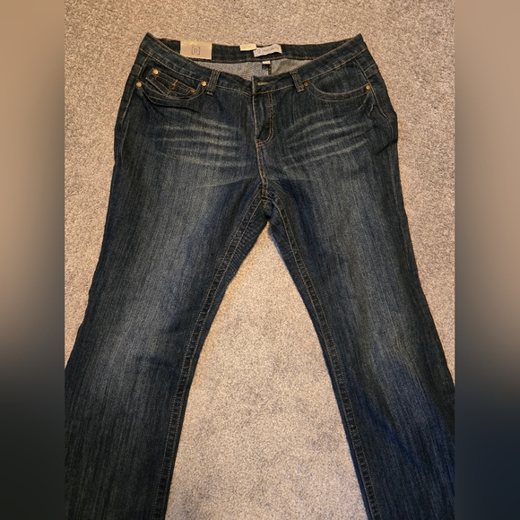 NWT Relativity Women's Curvy Boot Jeans Size 14 - Picture 2 of 10
